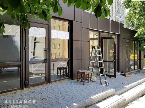 коммерческая по адресу Институтская ул., 20