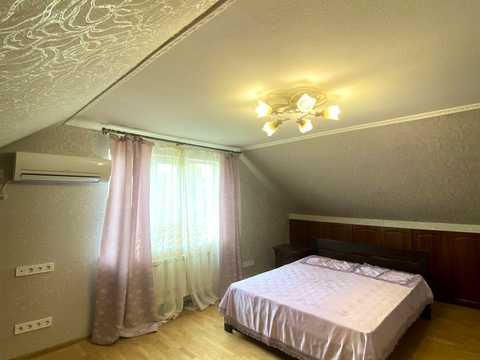 дом по адресу Юрія Лисянського ул. (Есенина)