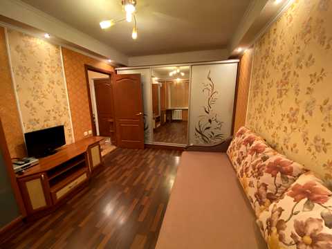 квартира за адресою Братиславська вул., 4