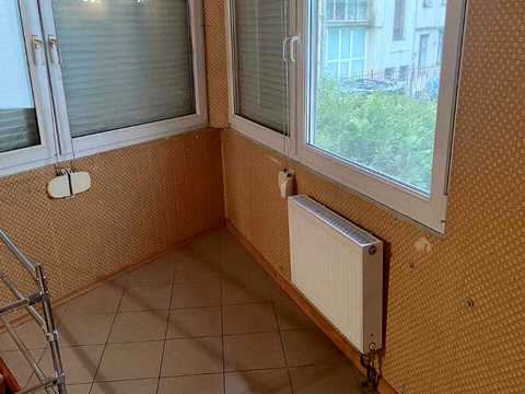 комерційна за адресою Степана Бандери вул. (), 2