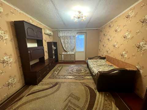 квартира за адресою Семафорна вул., 42