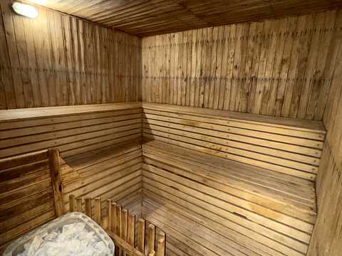 комерційна за адресою Пасічна вул., 43