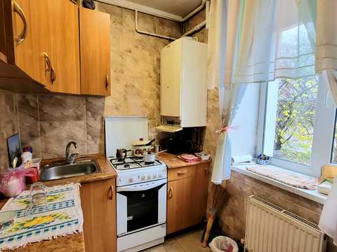 квартира за адресою Довженка вул., 15