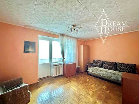 квартира за адресою 15-й м-н, 7