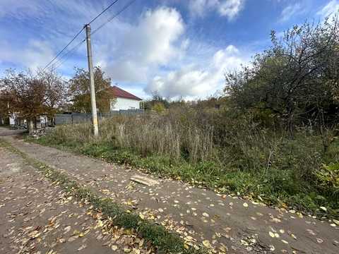 участок по адресу Середня, 14