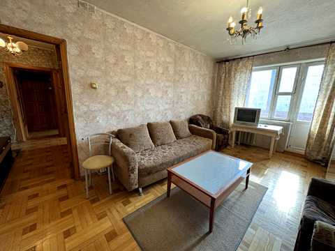 квартира за адресою Романа Шухевича просп. (Генерала Ватутіна), 8