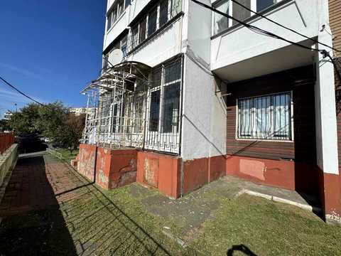 комерційна за адресою Харківське шосе, 56