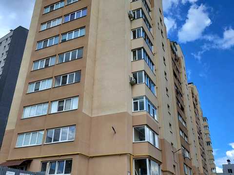 квартира за адресою Михайла Лушпи просп. (Космонавтів), 2/1