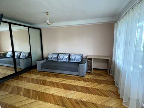 квартира за адресою Голосіївський просп. (40-річчя Жовтня), 118