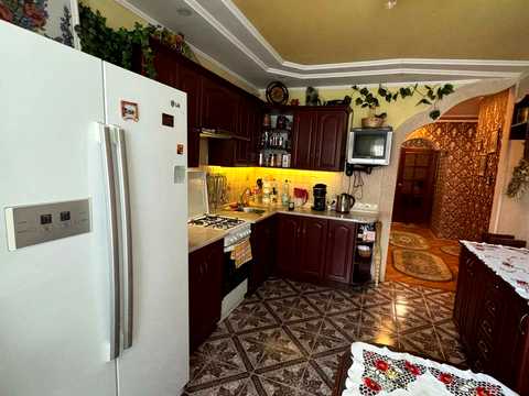 квартира за адресою Вишневецького бульв., 1
