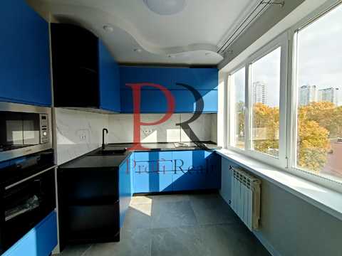 квартира за адресою Леся Курбаса просп., 9
