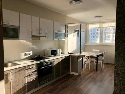 квартира за адресою Драгоманова вул., 2-Б