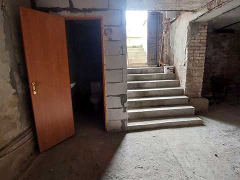 комерційна за адресою Підвалля вул., 5