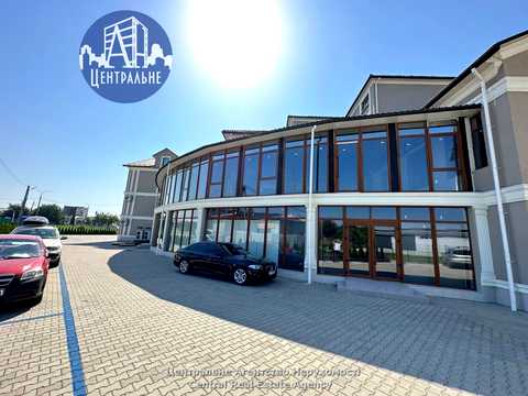 комерційна за адресою Хотинська вул., 39в