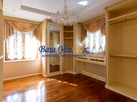 квартира по адресу Кловский спуск, 5