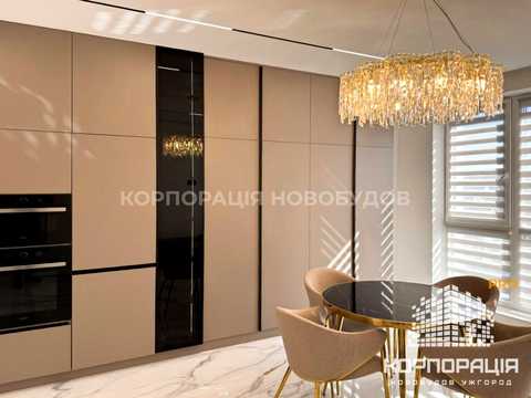 квартира за адресою Августина Волошина вул., (Будинок 7)