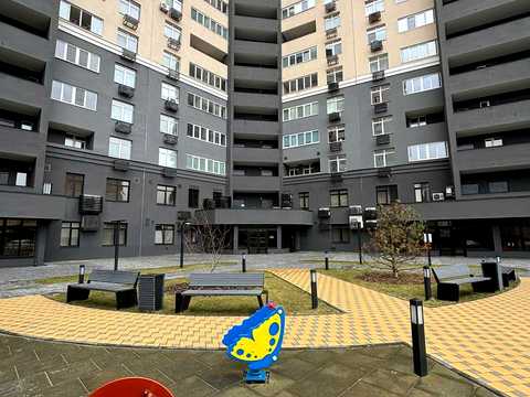 квартира по адресу Шкільна ул., 73-А
