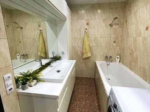 квартира за адресою Драгоманова вул., 2-А