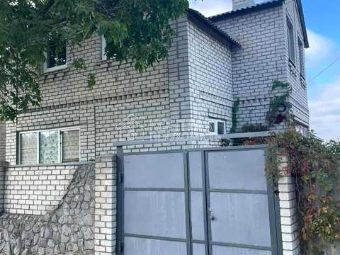 будинок за адресою Люсинська вул., 1