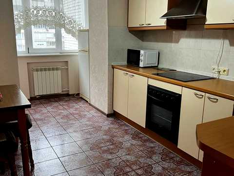 квартира по адресу Драгоманова ул., 31-В