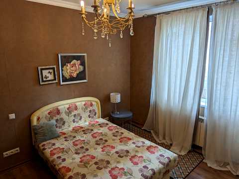 квартира за адресою Дніпровська набережна вул., 19-А