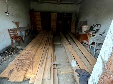комерційна за адресою Богдана Хмельницького вул., 11