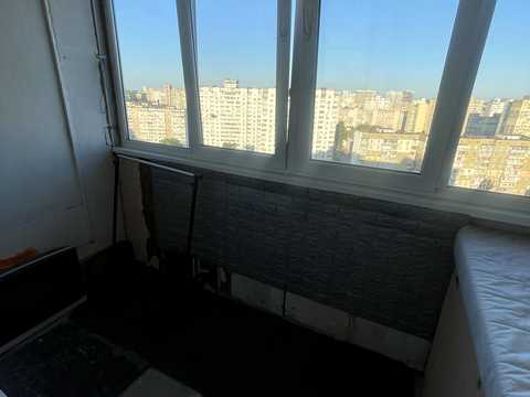 квартира за адресою Ревуцького вул., 36/2