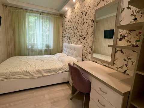 квартира за адресою Родини Глаголєвих вул. (Академіка Грекова), 22