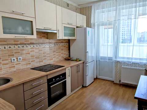 квартира за адресою Академіка Глушкова просп., 9-В
