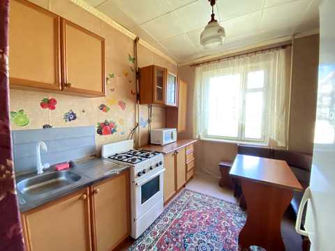 квартира за адресою Гірницький мікрорайон  (5-й мікрорайон), 42