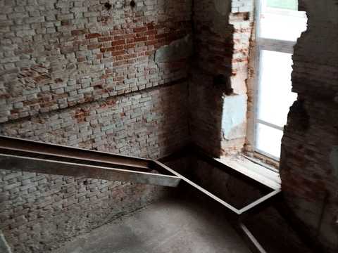 комерційна за адресою Бурсацький узвіз, 6