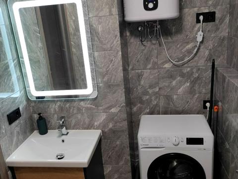 квартира за адресою Лісова вул., 3