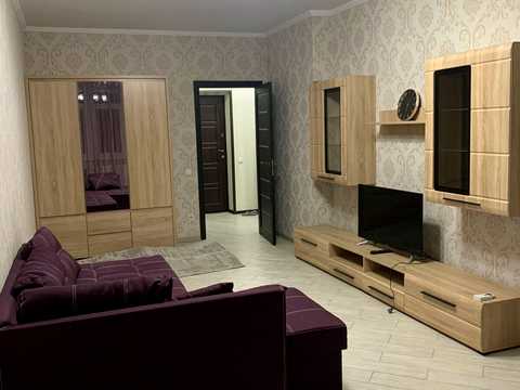 квартира за адресою Анни Ахматової вул., 22