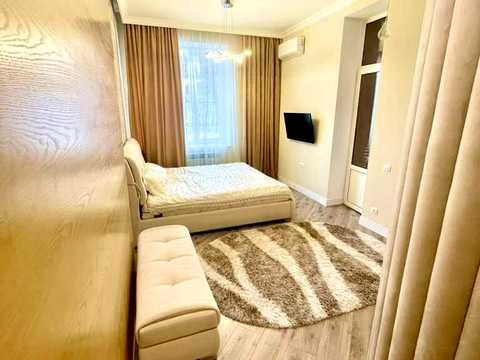 квартира за адресою Небесної Сотні, 74