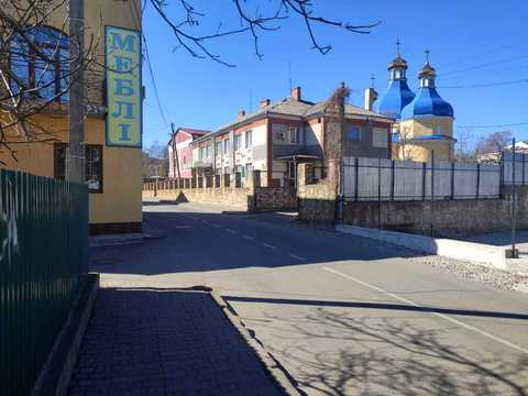 комерційна за адресою Соборний провулок, 3