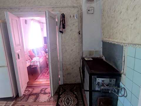 будинок за адресою с. Крюкове, Центральна, 10