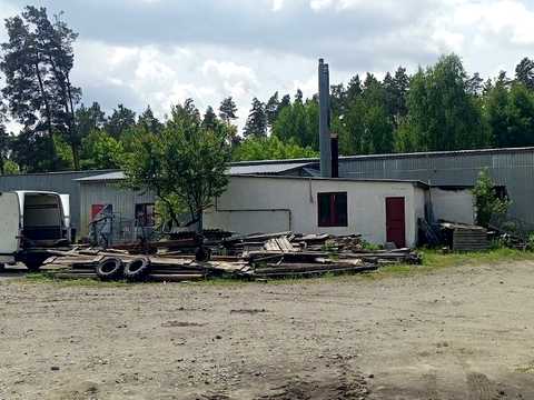 коммерческая по адресу Центральна, 4