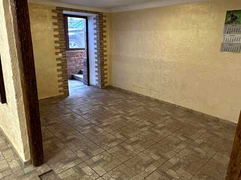 комерційна за адресою Чернівці, Олександра Богомольця вул., 7