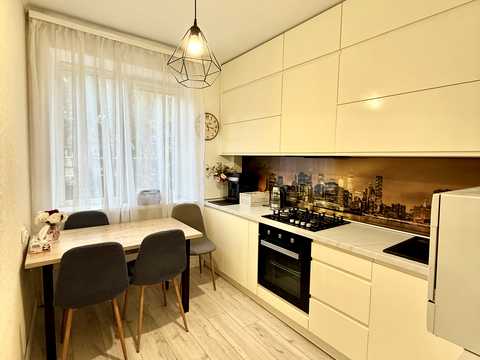 квартира за адресою Червоної Калини просп., 63