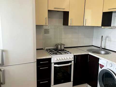 квартира по адресу Степана Бандери ул., 16