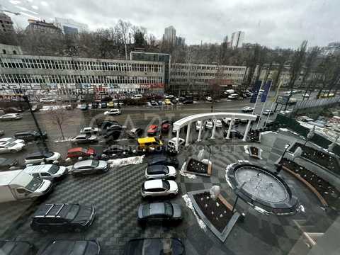 комерційна за адресою Глибочицька вул., 73