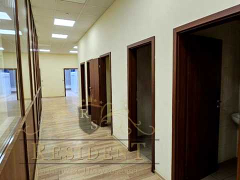 комерційна за адресою Павла Нірінберга вул. (Баумана), 33