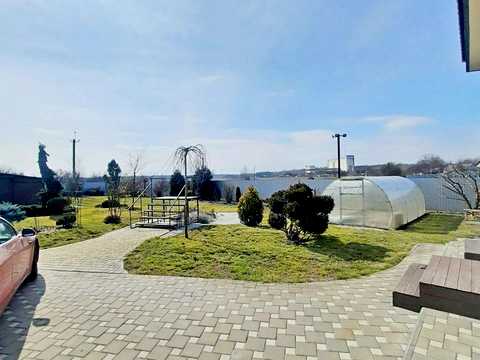 дом по адресу Леси Украинки, 2
