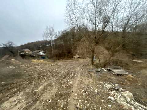 участок по адресу Київська ул., 1