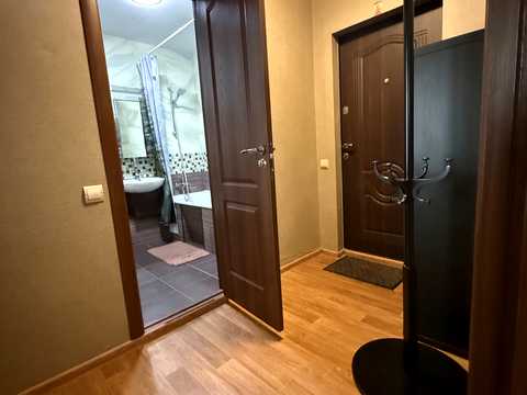 квартира за адресою Бориса Гмирі вул., 12-Б