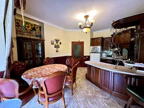 дом по адресу с. Гатное, Центральная ул.