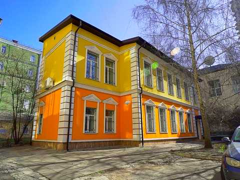 коммерческая по адресу Липинського, 9б