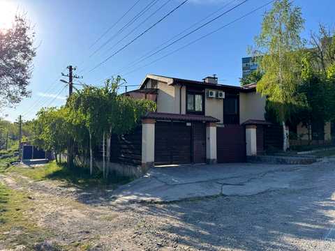 дом по адресу Евпаторийская ул., 104А