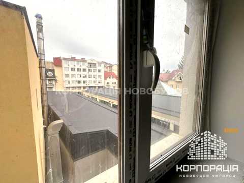 коммерческая по адресу Корятовича пл., 13
