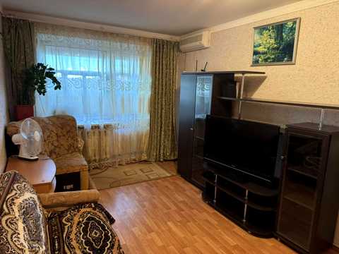 квартира за адресою Паркова вул., 13